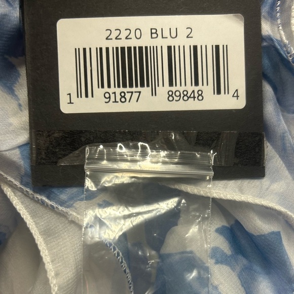 Mac Duggal 2220 NWT Ruffle Tiered Cap Sleeve Cut Out Open Back Gown - Picture 7 of 7